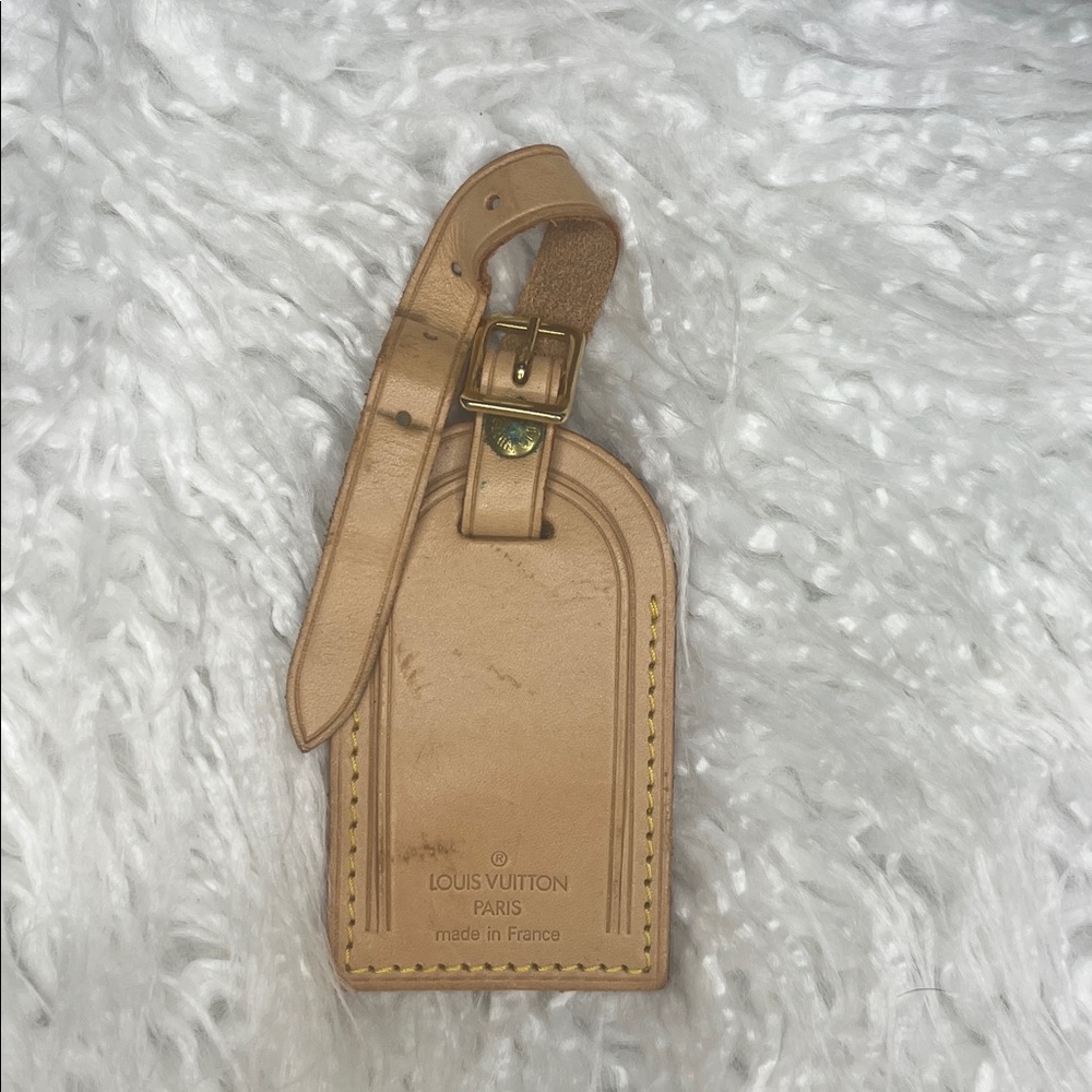 Louis Vuitton Natural Vachetta Leather Tag with Gold Buckle